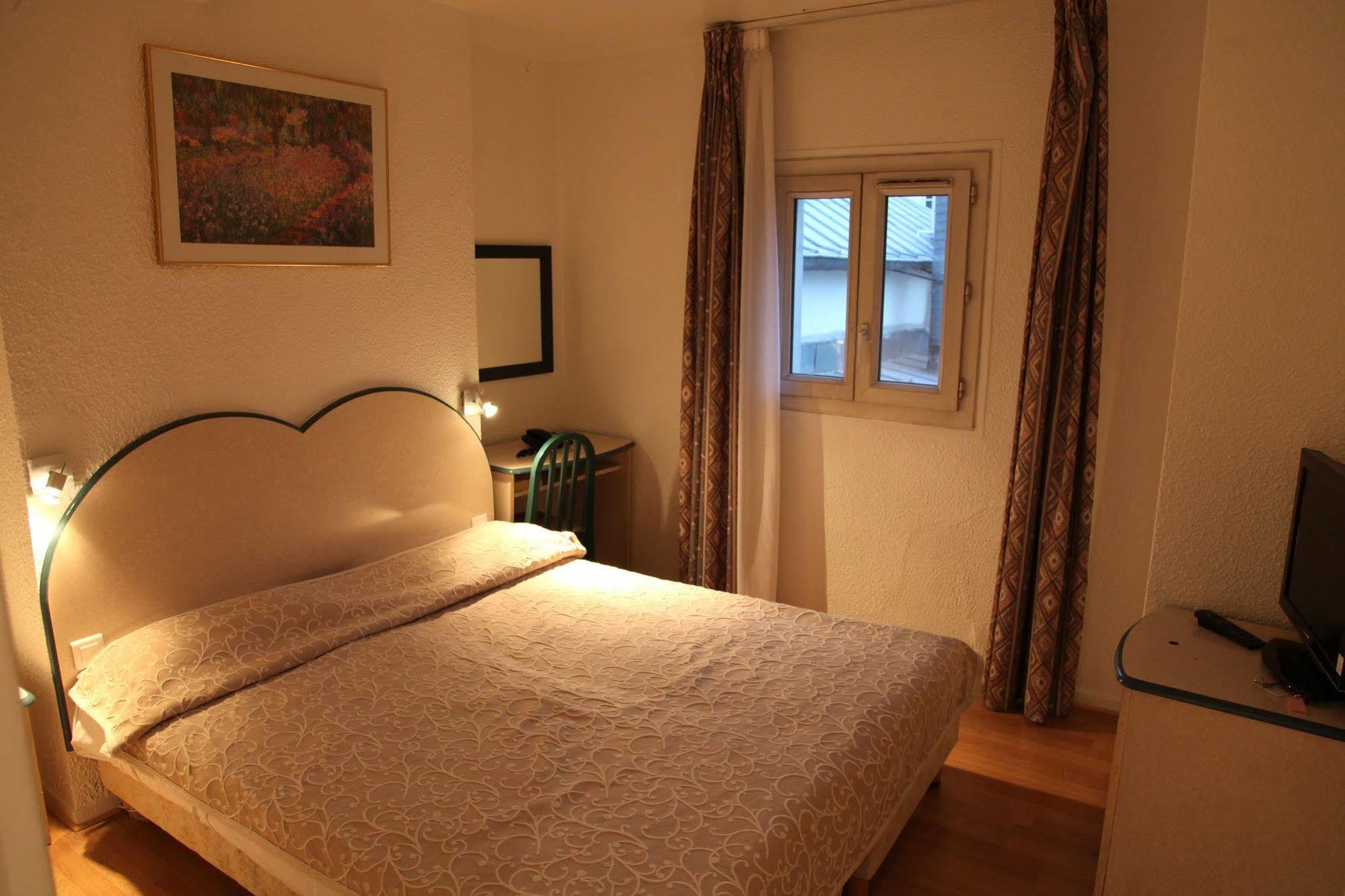 Hotel Royal Bastille Paris Exterior foto